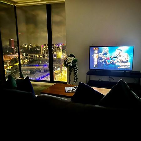Premium Deals L Last-Minute Stay L 4 Min Walk To Birmingham Central Library L 18Th Floor 2 Bed 2 Bath City Centre Penthouse With Gym & Netflix By Jvt Short Lets Exterior photo