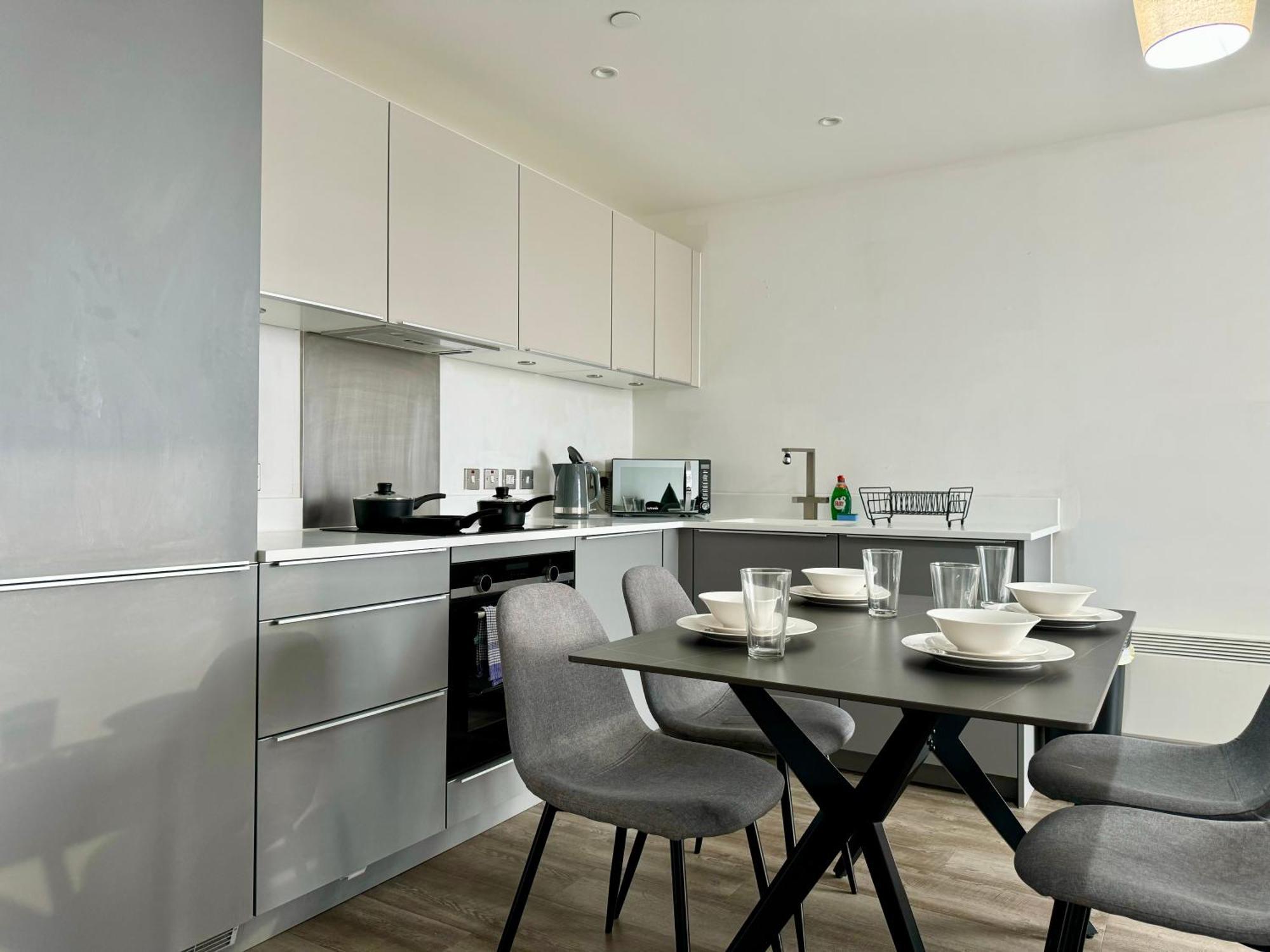 Premium Deals L Last-Minute Stay L 4 Min Walk To Birmingham Central Library L 18Th Floor 2 Bed 2 Bath City Centre Penthouse With Gym & Netflix By Jvt Short Lets Exterior photo