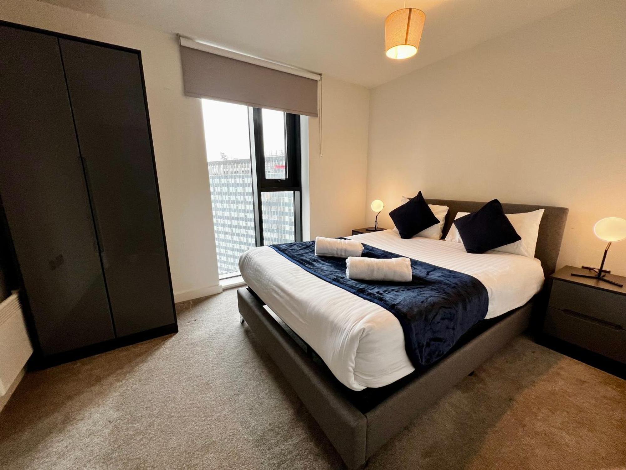 Premium Deals L Last-Minute Stay L 4 Min Walk To Birmingham Central Library L 18Th Floor 2 Bed 2 Bath City Centre Penthouse With Gym & Netflix By Jvt Short Lets Exterior photo